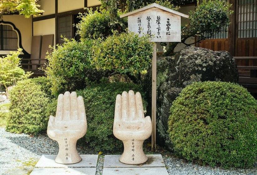 هتل 高野山 宿坊 常喜院 Koyasan Shukubo Jokiin
