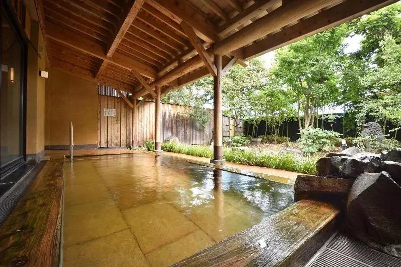 Hotelli Kawabaonsen Kayabukinogensenyuyado Yutorian