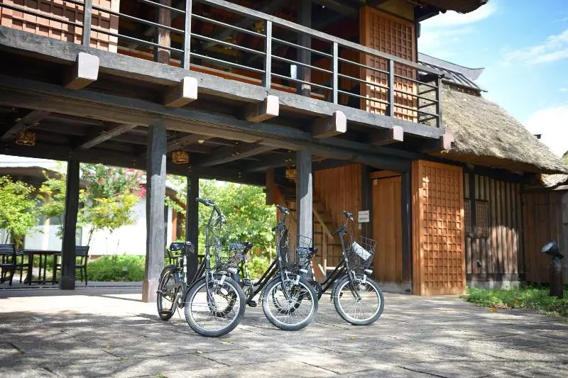 Hotelli Kawabaonsen Kayabukinogensenyuyado Yutorian