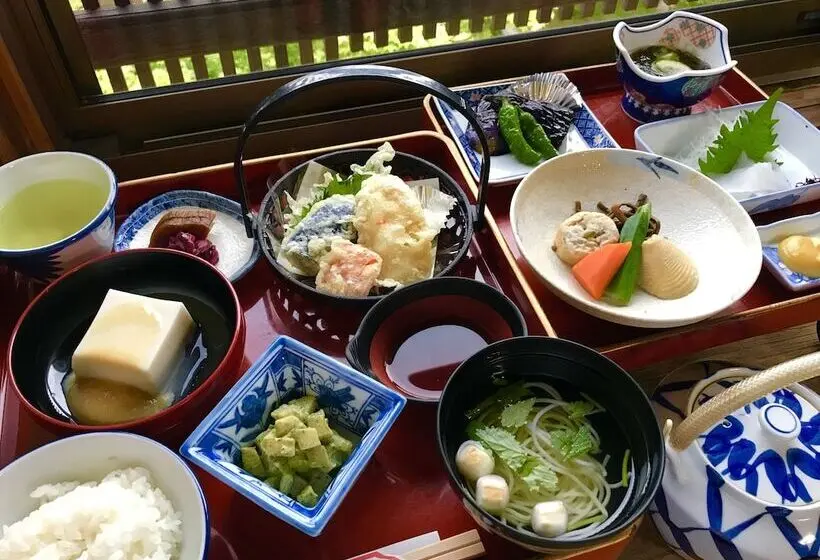 ホテル Koyasan Shukubo Jokiin