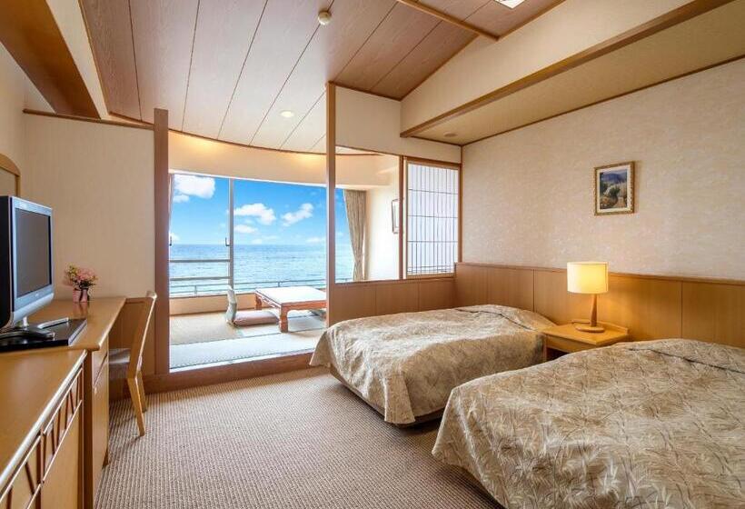 Mikazuki Sea Park Hotel Katsuura