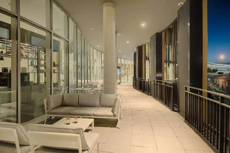 ホテル NH Toulouse Airport