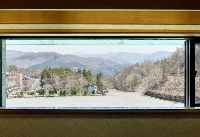 Hotel Oze Iwakura Resort