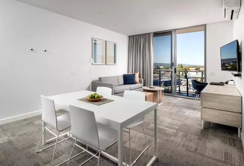 ホテル Quest Midland