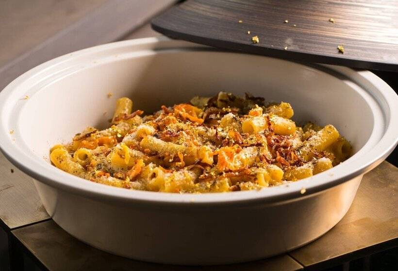 The Pantheon Iconic Rome Hotel, Autograph Collection