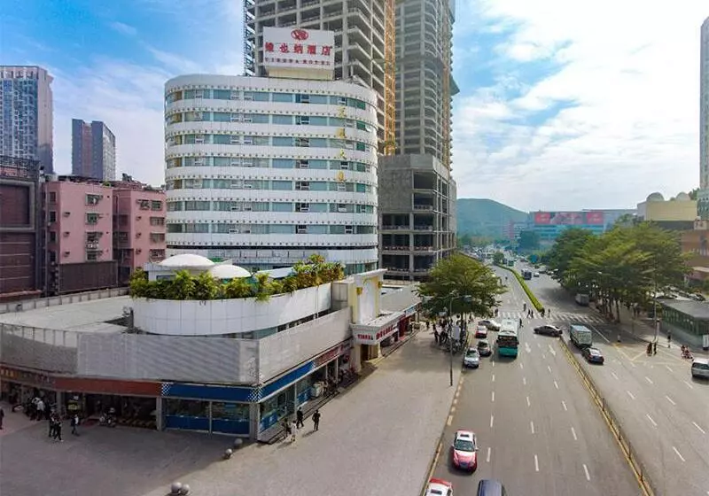 Vienna Hotel Shenzhen Lo Wu Control Point