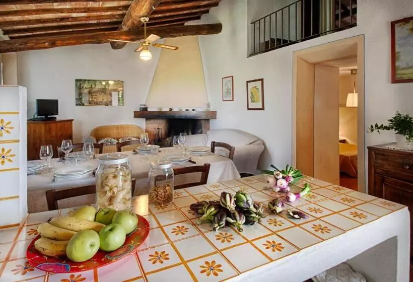 Hotelli Agriturismo Poggio Bonelli