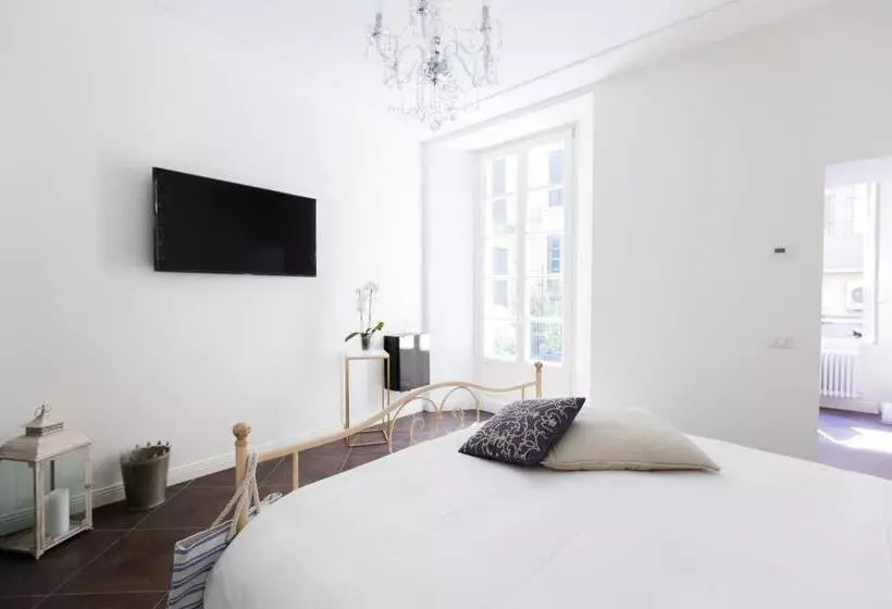 هتل Alessia's Place