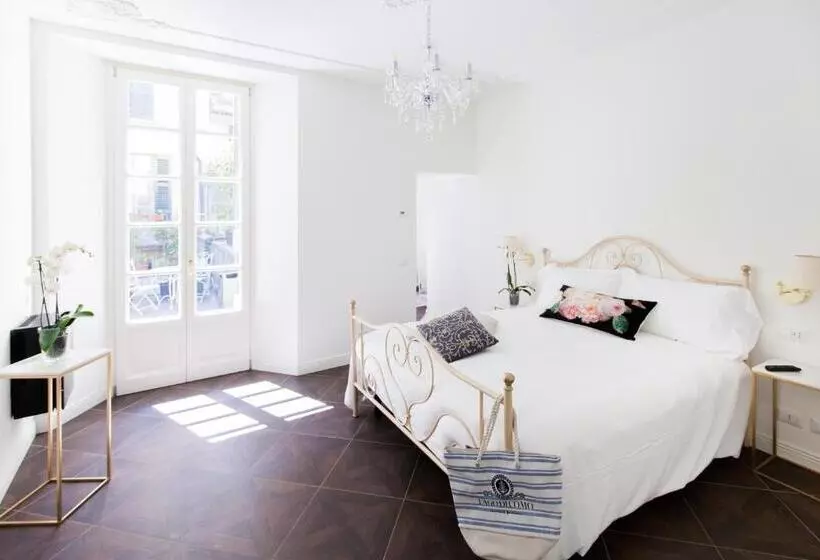 هتل Alessia's Place