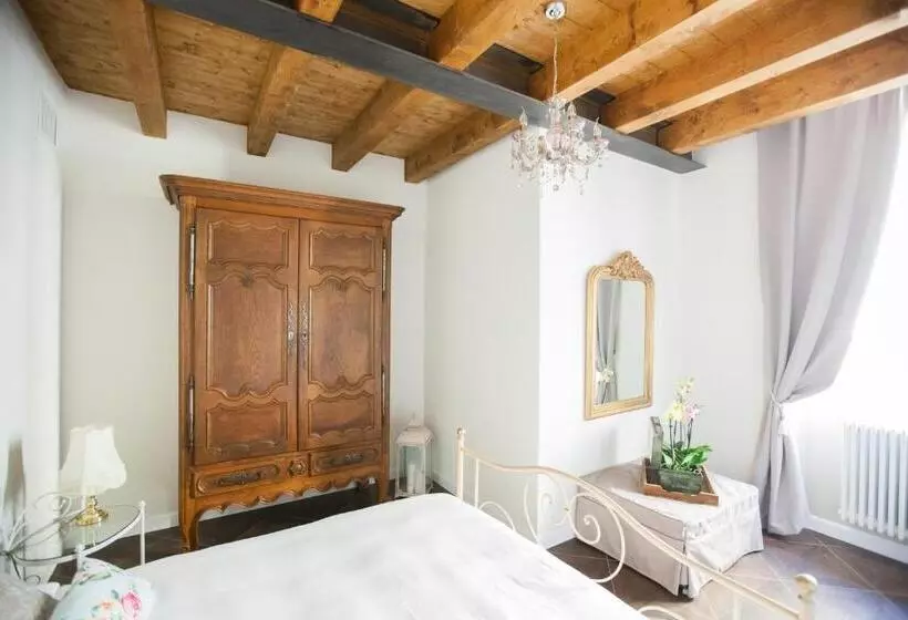 هتل Alessia's Place