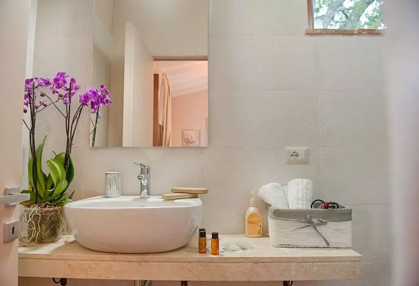 Hotelli Antica Quercia Villa & Spa