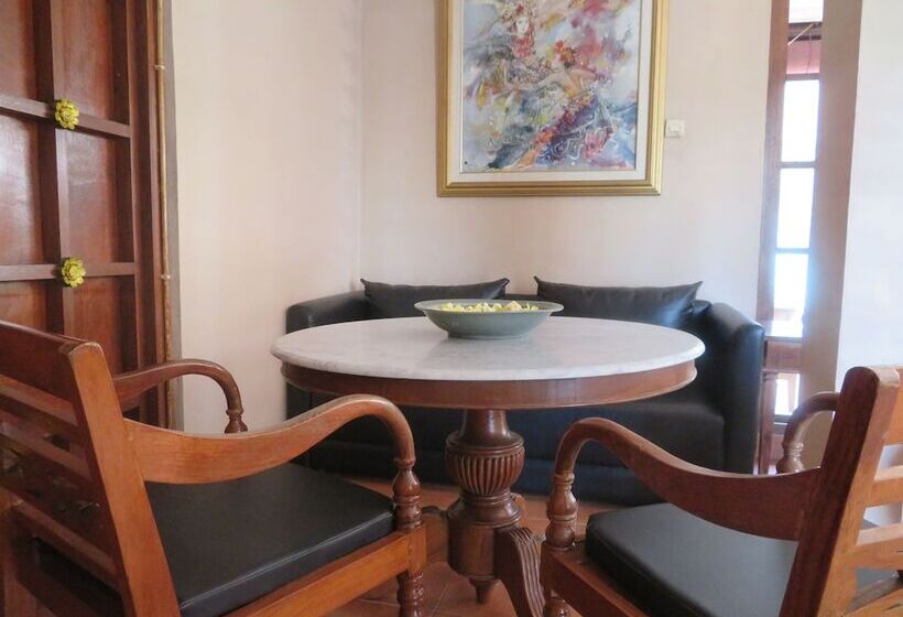 فندق Balira Airport