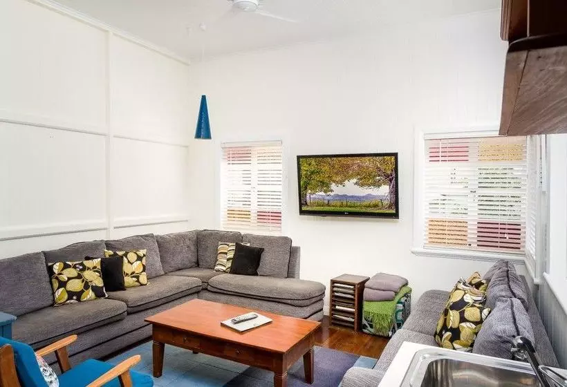 هتل Bike & Bird Accommodation