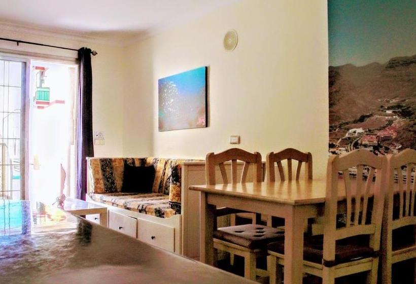 هتل Blue Explorers Resort