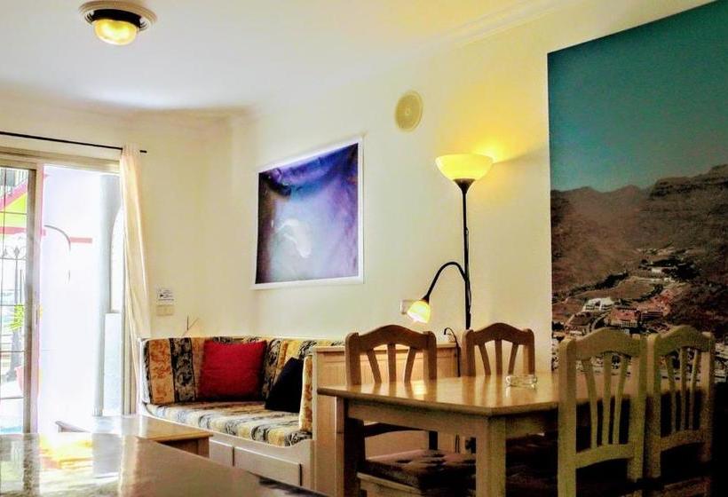 هتل Blue Explorers Resort