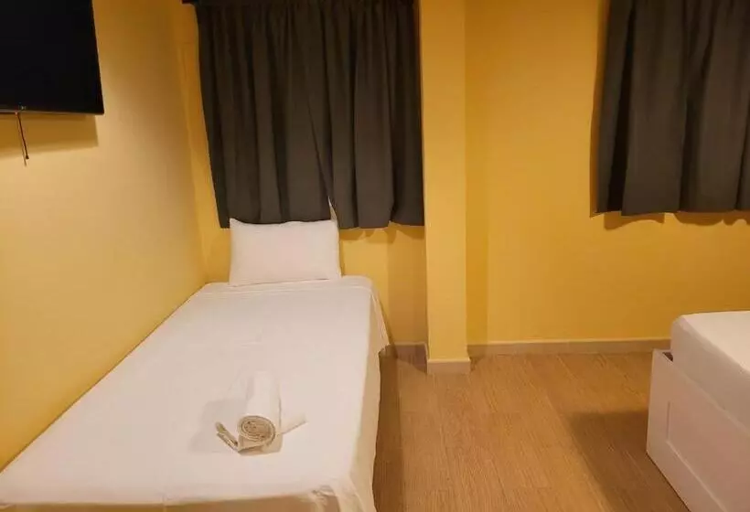 Hotelli Chabela S Hostel