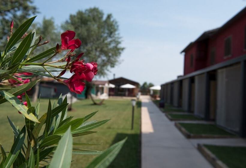 هتل Country Resort Le Due Ruote