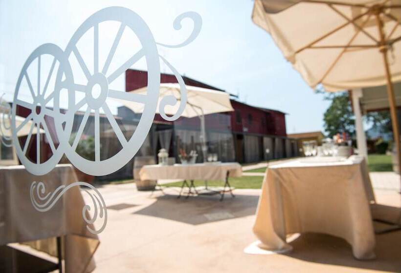 هتل Country Resort Le Due Ruote