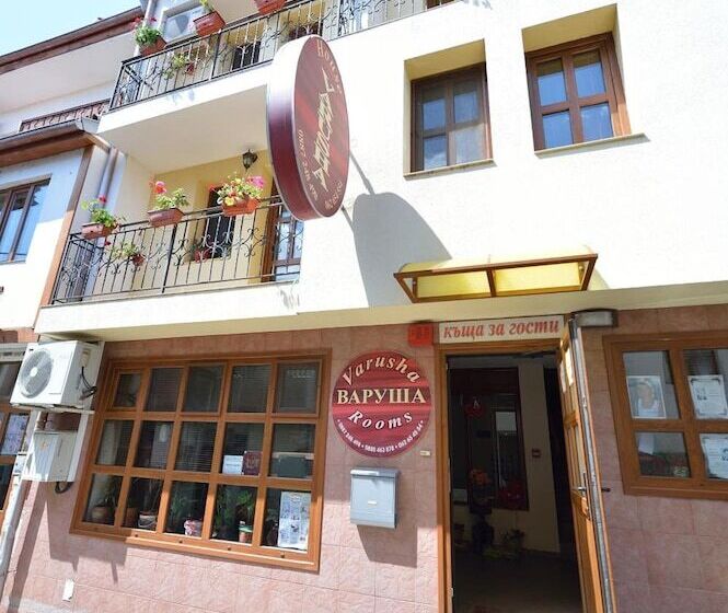 Family Hotel Varusha