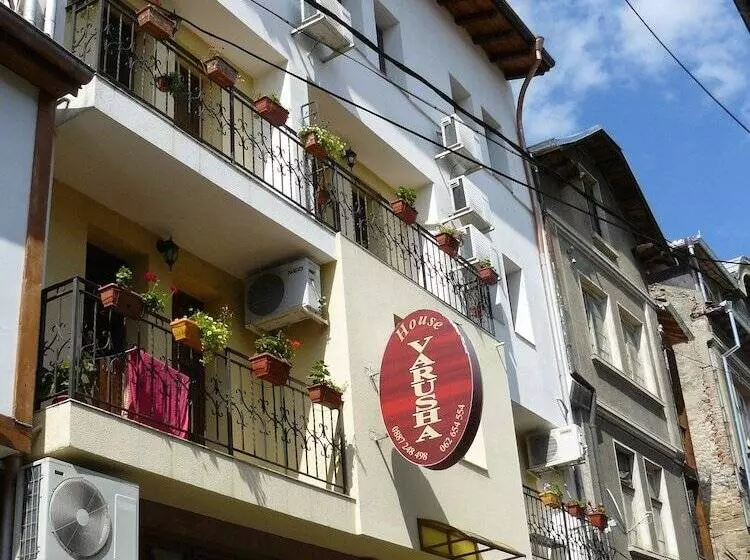 Family Hotel Varusha