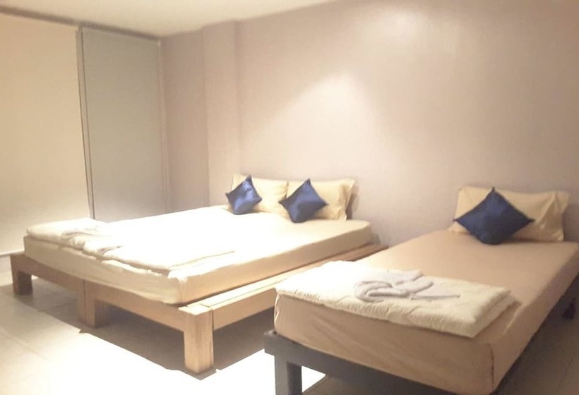 호텔 Fueangfu Hostel