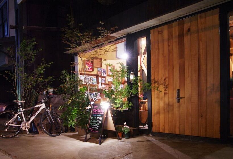 בית מלון כפרי Hida Takayama Guest House Tau   Hostel