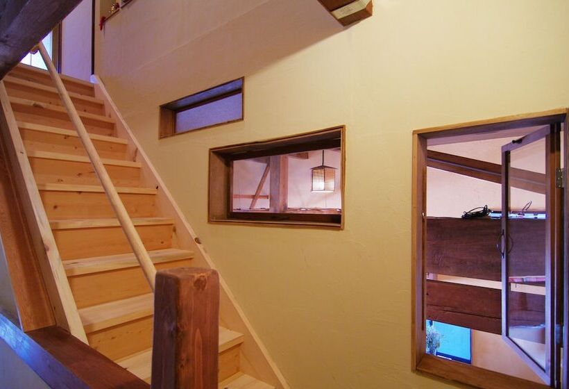 בית מלון כפרי Hida Takayama Guest House Tau   Hostel