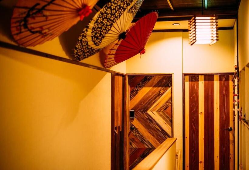 בית מלון כפרי Hida Takayama Guest House Tau   Hostel