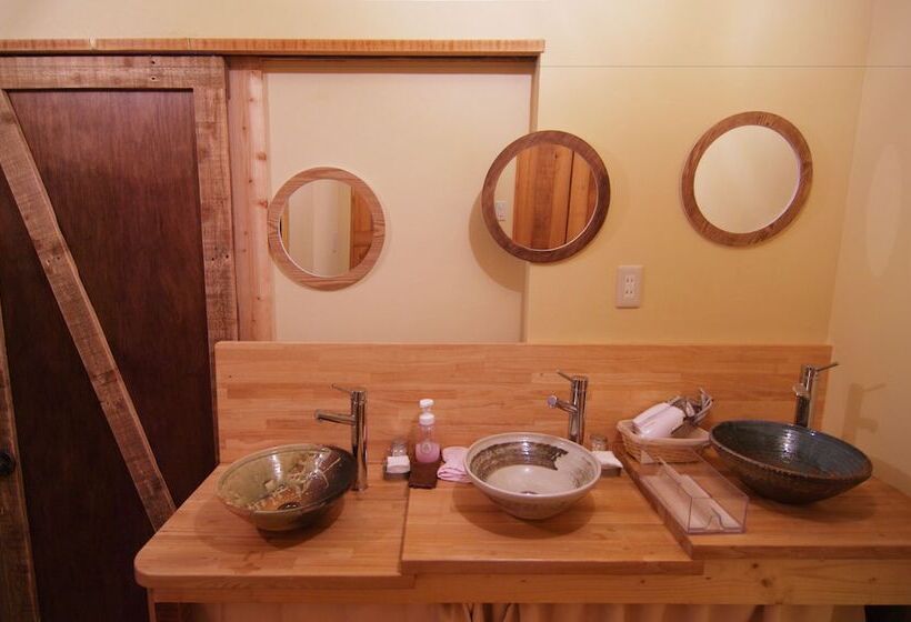 בית מלון כפרי Hida Takayama Guest House Tau   Hostel