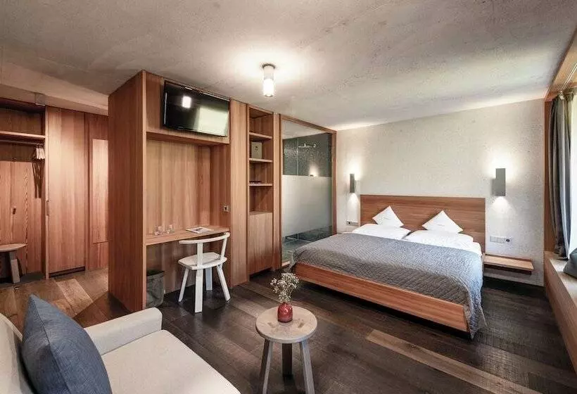 Hotelli La Paula Apartments & Suites