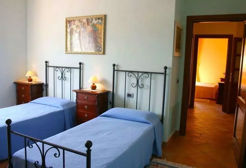 هتل La Pietraia
