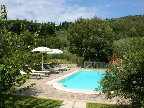 هتل La Pietraia