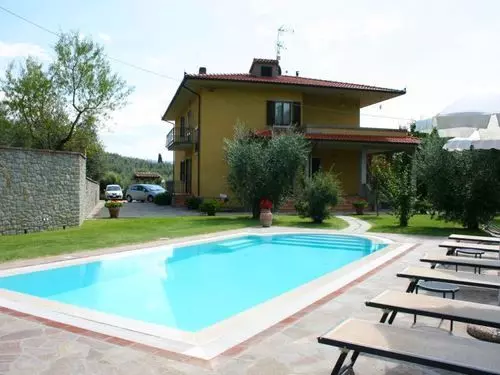 هتل La Pietraia