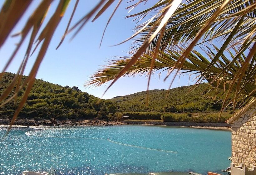 Szálloda Tourist Resort Milna Vis