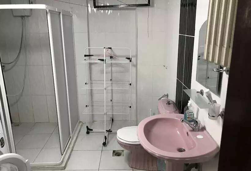 هتل Adana Hostel 1