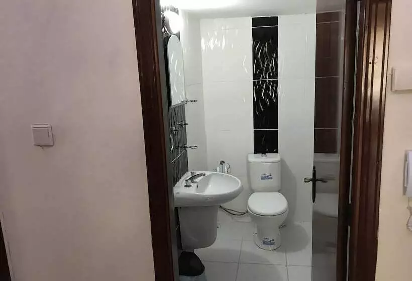 هتل Adana Hostel 1