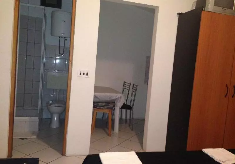 هتل Apartments Dali