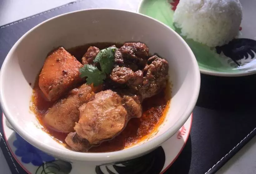 هتل Baan Bangrak Residence