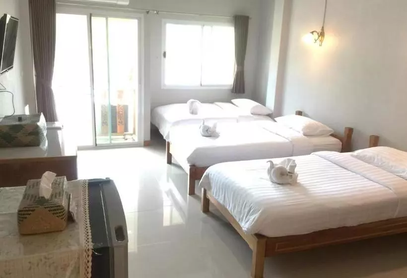 هتل Baan Bangrak Residence