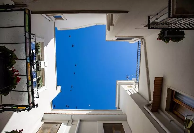 ホテル Borgomurgia