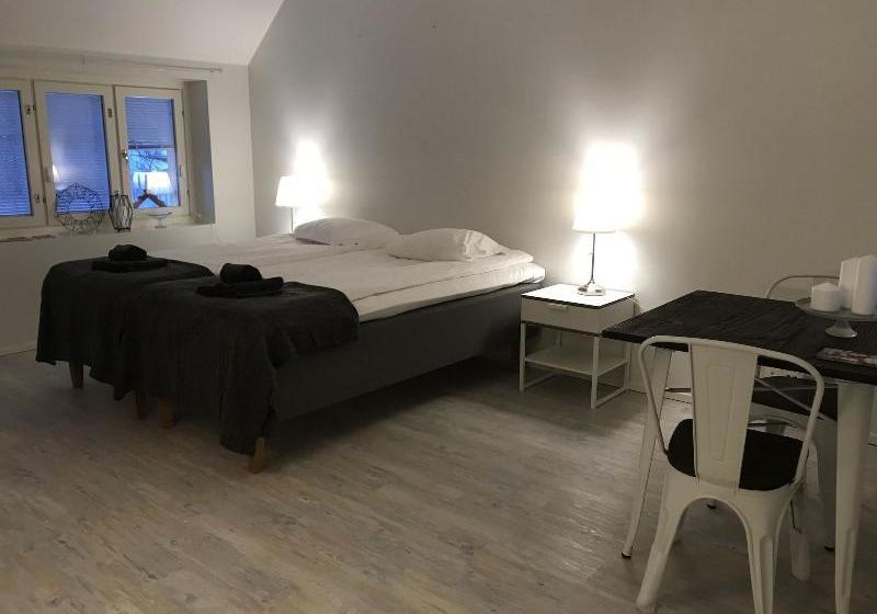 فندق Green Door Apartments