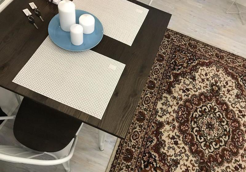 فندق Green Door Apartments