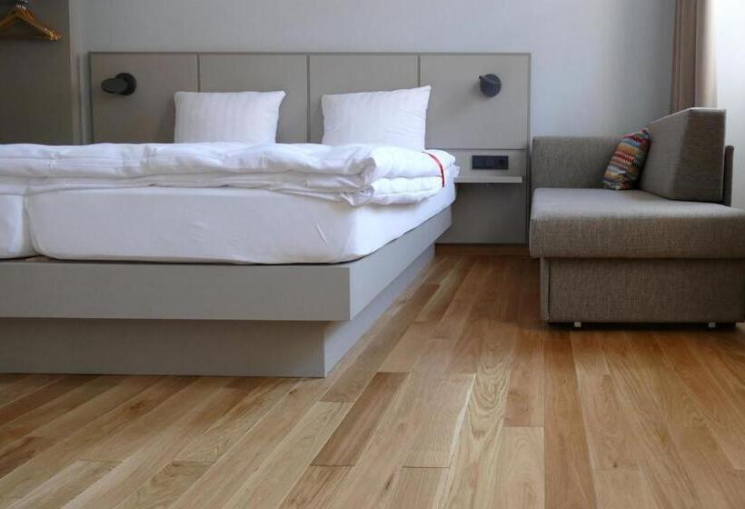 בית מלון כפרי Maximilian