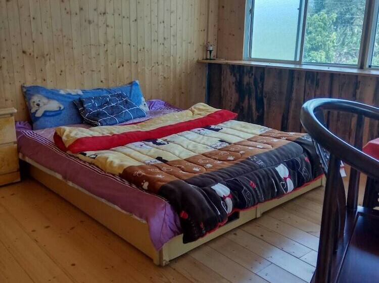 هتل Meet By Chance   Hostel