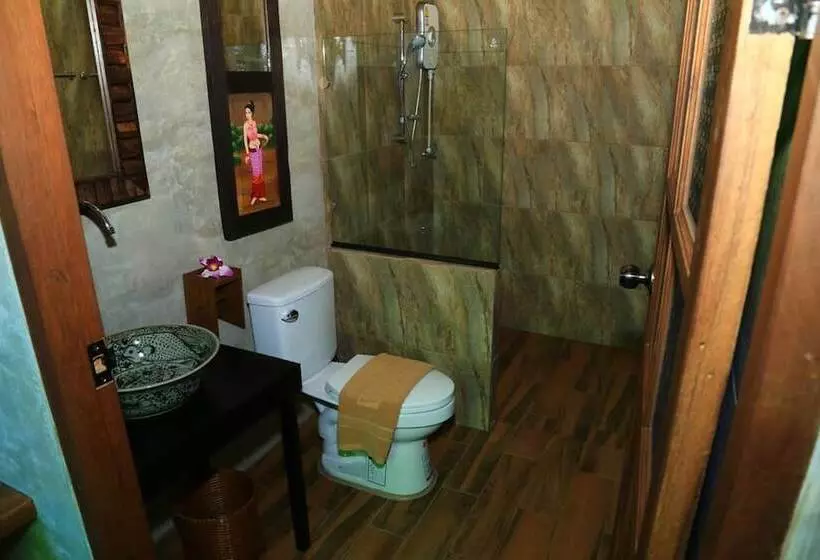 هتل Sawasdeesukhothai Resort