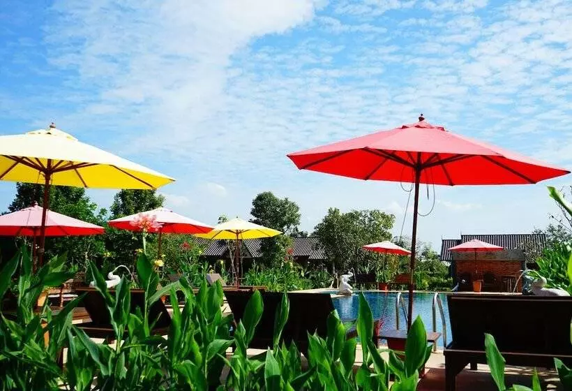 هتل Sawasdeesukhothai Resort