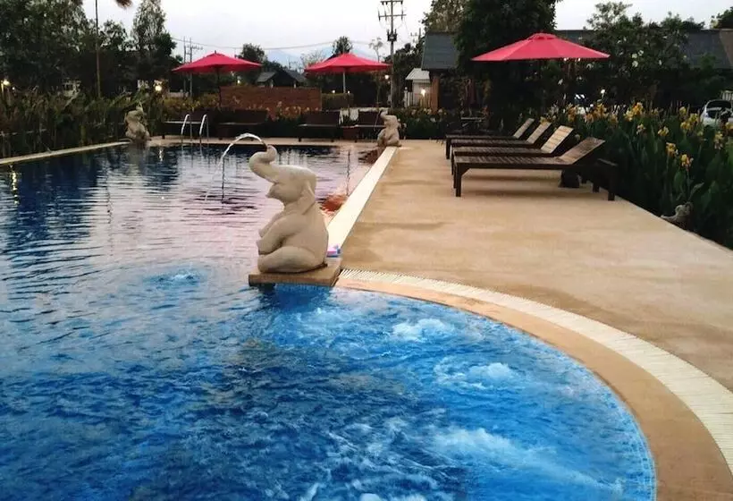 هتل Sawasdeesukhothai Resort