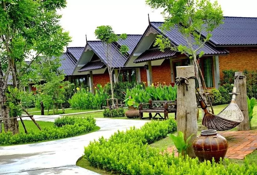 هتل Sawasdeesukhothai Resort
