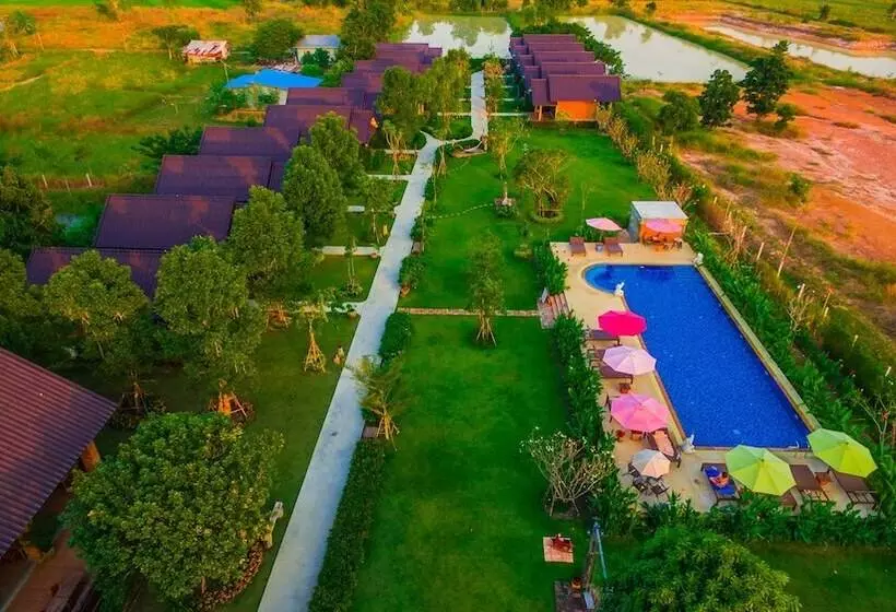 هتل Sawasdeesukhothai Resort