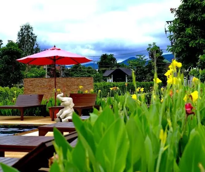 هتل Sawasdeesukhothai Resort